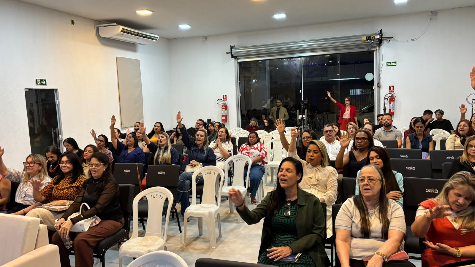 Comunidade participando do encontro